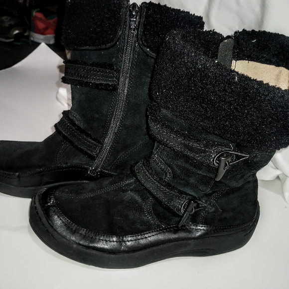 Boots - Picture 2 of 5